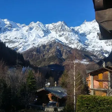 Lovely With Breathtaking View Of Mont Blanc Courmayeur