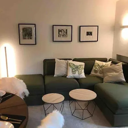 Mont Blanc View 2br With Balcony & Parking *