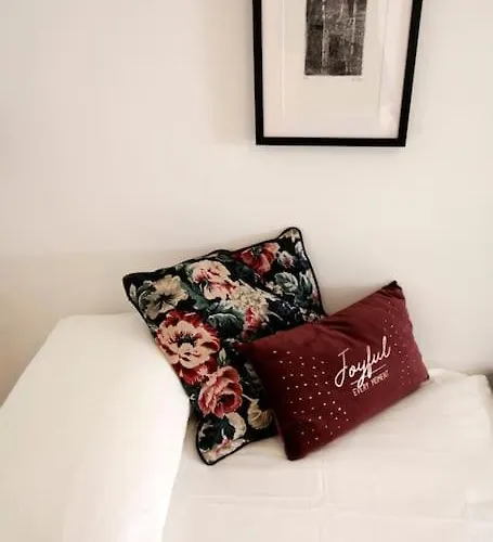 펜션 Mont Blanc View 2br With Balcony & Parking