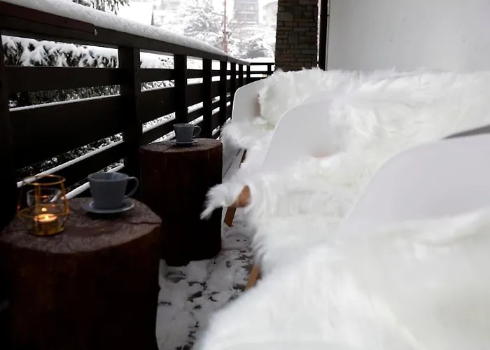 Mont Blanc View 2br With Balcony & Parking Дом отдыха *