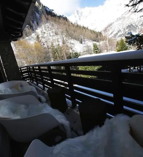 Mont Blanc View 2br With Balcony & Parking