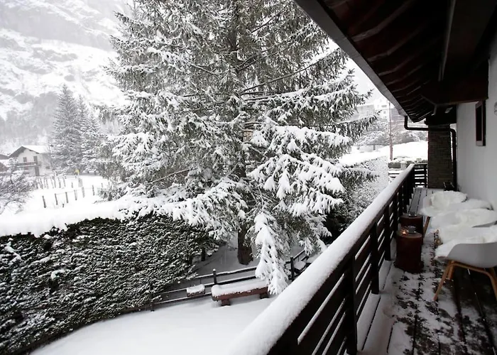 Mont Blanc View 2br With Balcony & Parking Дом отдыха